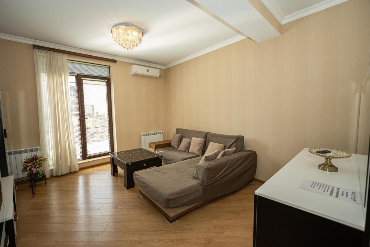 Brand New Apartment With Terrace Tbilisi Eksteriør bilde